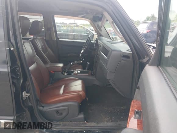 ✅ 2008 Jeep Commander Limited • VIN: 1J8HG58N48C236407 • Lot: 43020140. Listed on IAAI with 159,762 mi. Free auction sales archive from the USA and detailed vehicle history report at DreamBid. Image 5.