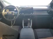 ✅ 2024 Chevrolet Colorado 2WD Work Truck • VIN: 1GCPSBEKXR1172493 • Лот: 73701594. Опубликован ранее на Copart с пробегом 2 651 миль. Бесплатный доступ к архиву аукционных продаж из США и подробный отчёт об истории автомобиля на DreamBid. Изображение 8.