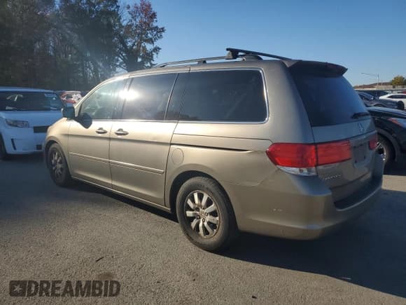 ✅ 2010 Honda Odyssey EX • VIN: 5FNRL3H40AB095430 • Lot: 85401615. Wystawiony na Copart z przebiegiem 281 914 mil. Bezpłatny archiwum sprzedaży aukcyjnych z USA i szczegółowy raport historii pojazdu na DreamBid. Zdjęcie 2.
