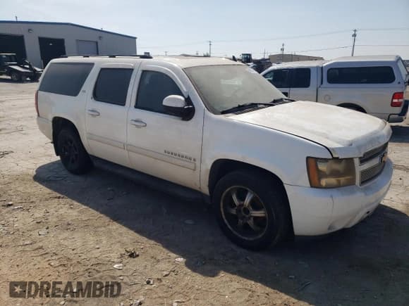 ✅ 2007 Chevrolet Suburban LT • VIN: 1GNFK16347J180235 • Lot: 68834864. Wystawiony na Copart z przebiegiem Nie podano. Bezpłatny archiwum sprzedaży aukcyjnych z USA i szczegółowy raport historii pojazdu na DreamBid. Zdjęcie 4.