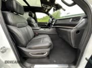 ✅ 2022 Jeep Grand Wagoneer Series I • VIN: 1C4SJVEJ7NS191397 • Лот: 62899895. Опубликован ранее на Copart с пробегом 18 595 миль. Бесплатный доступ к архиву аукционных продаж из США и подробный отчёт об истории автомобиля на DreamBid. Изображение 5.