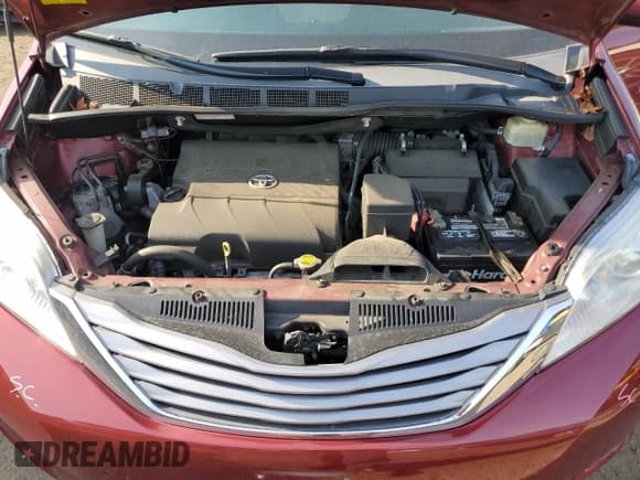 ✅ 2016 Toyota Sienna XLE • VIN: 5TDYK3DC0GS734521 • Lot: 83792655. Listed on Copart with 97,353 mi. Free auction sales archive from the USA and detailed vehicle history report at DreamBid. Image 12.