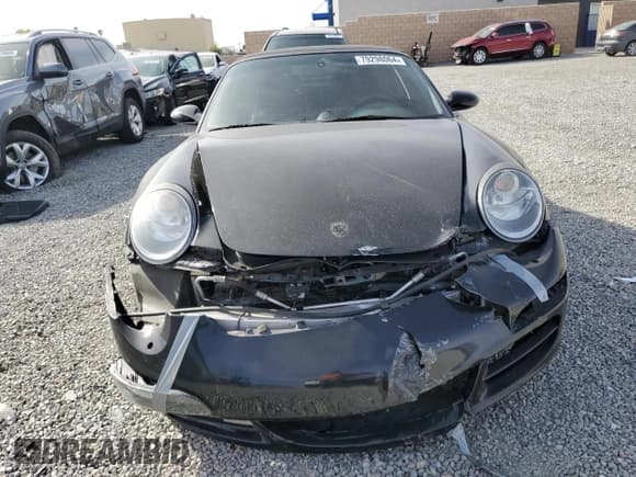 ✅ 2006 Porsche 911 Carrera S • VIN: WP0CB29906S766408 • Lot: 79298064. Wystawiony na Copart z przebiegiem 49 449 mil. Bezpłatny archiwum sprzedaży aukcyjnych z USA i szczegółowy raport historii pojazdu na DreamBid. Zdjęcie 5.