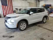 ✅ 2025 Mitsubishi Outlander SE • VIN: JA4J4UA82SZ021235 • Лот: 91822695. Опубликован ранее на Copart с пробегом 12 880 миль. Бесплатный доступ к архиву аукционных продаж из США и подробный отчёт об истории автомобиля на DreamBid. Изображение 1.