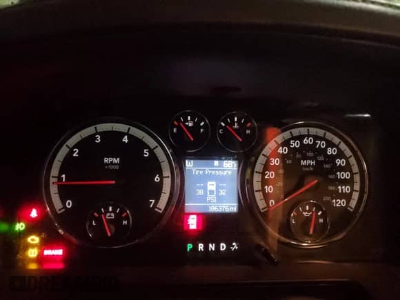 2010 Dodge 1500 SLT с VIN 1D7RB1CT4AS214238, выставлен на аукционе Copart как лот 80480554 с пробегом 186 376 миль миль и Списание • Salvage title. История ставок и продаж доступна на DreamBid. Изображение 9.