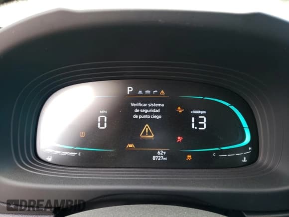 ✅ 2024 Hyundai Venue SEL • VIN: KMHRC8A37RU284833 • Lot: 77650624. Wystawiony na Copart z przebiegiem 8 727 mil. Bezpłatny archiwum sprzedaży aukcyjnych z USA i szczegółowy raport historii pojazdu na DreamBid. Zdjęcie 9.