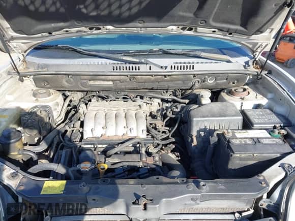 2004 Hyundai Santa Fe GLS z VIN KM8SC13EX4U799955, wystawiony jako IAAI lot #41240442 z przebiegiem 281 394 mil mil oraz . Historia ofert i sprzedaży dostępna na DreamBid. Obrazek 10.