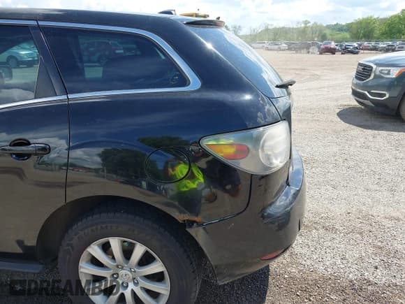 ✅ 2012 Mazda CX-7 i Touring • VIN: JM3ER2CM5C0415574 • Lot: 42263702. Wystawiony na IAAI z przebiegiem 293 566 mil. Bezpłatny archiwum sprzedaży aukcyjnych z USA i szczegółowy raport historii pojazdu na DreamBid. Zdjęcie 18.