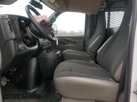 ✅ 2022 GMC Savana Cargo • VIN: 1GTW7AFP8N1147653 • Лот: 49812315. Опубликован ранее на Copart с пробегом 23 887 миль. Бесплатный доступ к архиву аукционных продаж из США и подробный отчёт об истории автомобиля на DreamBid. Изображение 7.