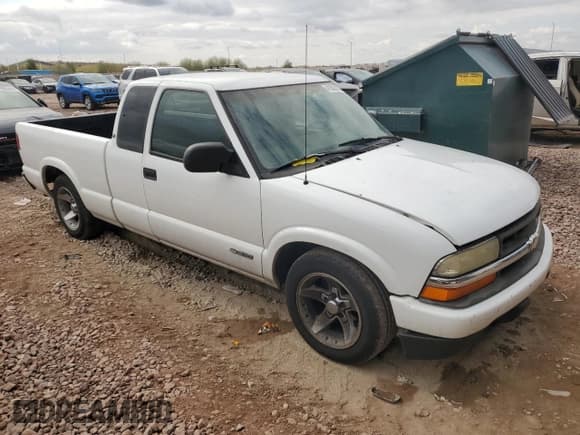 ✅ 2003 Chevrolet S-10 LS • VIN: 1GCCS19X638168776 • Лот: 41843815. Опубликован ранее на Copart с пробегом 157 914 миль. Бесплатный доступ к архиву аукционных продаж из США и подробный отчёт об истории автомобиля на DreamBid. Изображение 4.