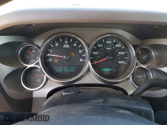 ✅ 2009 Chevrolet Silverado 2500HD Work Truck • VIN: 1GCHC43K99F144882 • Лот: 82774324. Опубликован ранее на Copart с пробегом Не указан. Бесплатный доступ к архиву аукционных продаж из США и подробный отчёт об истории автомобиля на DreamBid. Изображение 9.