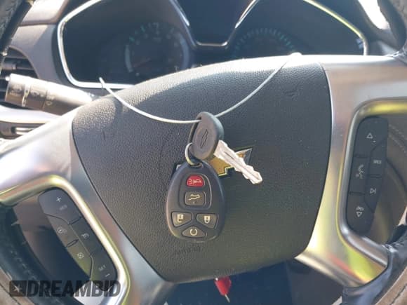 ✅ 2013 Chevrolet Traverse LTZ • VIN: 1GNKVLKD0DJ199425 • Lot: 43168344. Wystawiony na IAAI z przebiegiem 215 433 mil. Bezpłatny archiwum sprzedaży aukcyjnych z USA i szczegółowy raport historii pojazdu na DreamBid. Zdjęcie 11.