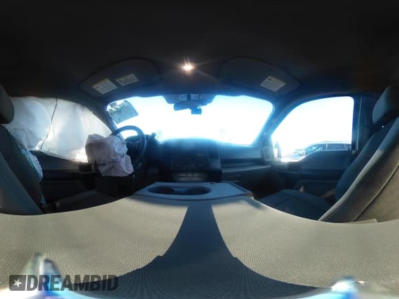 ✅ 2018 Ford F-150 XL • VIN: 1FTFX1E57JFA12712 • Lot: 42141045. Wystawiony na IAAI z przebiegiem 83 439 mil. Bezpłatny archiwum sprzedaży aukcyjnych z USA i szczegółowy raport historii pojazdu na DreamBid. Zdjęcie 18.