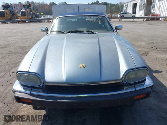 ✅ 1993 Jaguar XJS • VIN: SAJNW4743PC186518 • Lot: 41892882. Listed on IAAI with 70,675 mi. Free auction sales archive from the USA and detailed vehicle history report at DreamBid. Image 6.