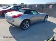 ✅ 2008 Pontiac Solstice • VIN: 1G2MC35B68Y133240 • Lot: 42634013. Wystawiony na IAAI z przebiegiem Nie podano. Bezpłatny archiwum sprzedaży aukcyjnych z USA i szczegółowy raport historii pojazdu na DreamBid. Zdjęcie 4.