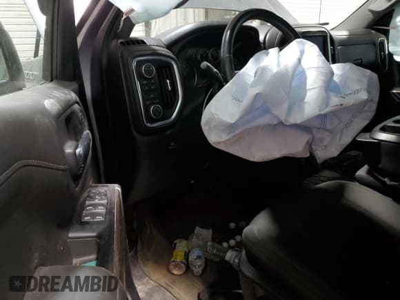 ✅ 2019 Chevrolet Silverado 1500 LT • VIN: 1GCRYDEK3KZ303886 • Lot: 52946535. Wystawiony na Copart z przebiegiem Nie podano. Bezpłatny archiwum sprzedaży aukcyjnych z USA i szczegółowy raport historii pojazdu na DreamBid. Zdjęcie 8.