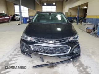 ✅ 2017 Chevrolet Cruze Premier • VIN: 1G1BF5SM3H7230521 • Lot: 37284143. Wystawiony na Copart z przebiegiem 108 351 mil. Bezpłatny archiwum sprzedaży aukcyjnych z USA i szczegółowy raport historii pojazdu na DreamBid. Zdjęcie 5.