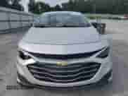 2019 Chevrolet Malibu LS z VIN 1G1ZB5ST3KF205858, wystawiony jako Copart lot #70017145 z przebiegiem 106 908 mil mil oraz Szkoda całkowita • Salvage title. Historia ofert i sprzedaży dostępna na DreamBid. Obrazek 5.