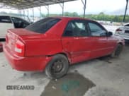 ✅ 1999 Mazda Protege DX • VIN: JM1BJ222XX0118051 • Lot: 57821805. Wystawiony na Copart z przebiegiem 299 504 mil. Bezpłatny archiwum sprzedaży aukcyjnych z USA i szczegółowy raport historii pojazdu na DreamBid. Zdjęcie 3.