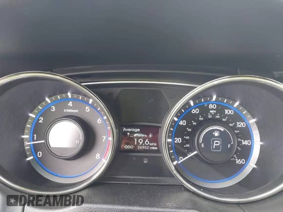 2013 Hyundai Sonata SE с VIN 5NPEC4AC4DH526122, выставлен на аукционе IAAI как лот 43296841 с пробегом 26 952 миль миль и . История ставок и продаж доступна на DreamBid. Изображение 7.