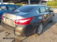 ✅ 2017 Nissan Altima SR • VIN: 1N4AL3AP9HN348666 • Лот: 43009938. Опубликован ранее на IAAI с пробегом 226 304 миль. Бесплатный доступ к архиву аукционных продаж из США и подробный отчёт об истории автомобиля на DreamBid. Изображение 4.