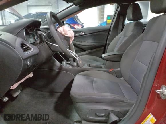 ✅ 2018 Chevrolet Cruze LT • VIN: 1G1BE5SM6J7196308 • Lot: 61964723. Listed on Copart with 44,157 mi. Free auction sales archive from the USA and detailed vehicle history report at DreamBid. Image 7.