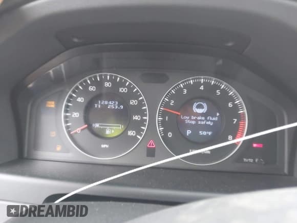 ✅ 2008 Volvo V70 • VIN: YV1BW982281020719 • Lot: 43864028. Wystawiony na IAAI z przebiegiem 128 423 mil. Bezpłatny archiwum sprzedaży aukcyjnych z USA i szczegółowy raport historii pojazdu na DreamBid. Zdjęcie 7.