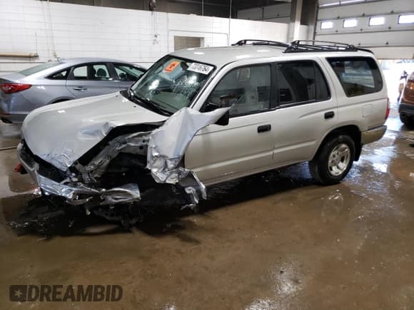 ✅ 1998 Toyota 4Runner • VIN: JT3HM84R8W0025952 • Лот: 73246764. Опубликован ранее на Copart с пробегом 97 423 миль. Бесплатный доступ к архиву аукционных продаж из США и подробный отчёт об истории автомобиля на DreamBid. Изображение 1.