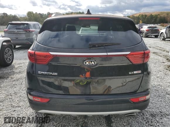 ✅ 2017 Kia Sportage SX Turbo • VIN: KNDPRCA66H7180743 • Lot: 90584105. Listed on Copart with 97,383 mi. Free auction sales archive from the USA and detailed vehicle history report at DreamBid. Image 6.