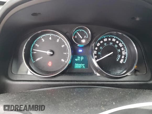 ✅ 2015 Chevrolet Captiva Sport LTZ • VIN: 3GNAL4EK2FS528368 • Lot: 49116245. Wystawiony na Copart z przebiegiem 165 587 mil. Bezpłatny archiwum sprzedaży aukcyjnych z USA i szczegółowy raport historii pojazdu na DreamBid. Zdjęcie 9.