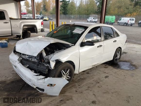 ✅ 2005 Ford Focus S • VIN: 1FAFP34N85W312333 • Лот: 43682600. Опубликован ранее на IAAI с пробегом Не указан. Бесплатный доступ к архиву аукционных продаж из США и подробный отчёт об истории автомобиля на DreamBid. Изображение 18.