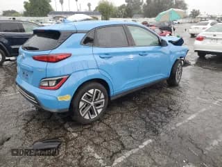 ✅ 2022 Hyundai Kona SEL • VIN: KM8K33AGXNU156152 • Лот: 81373253. Опубликован ранее на Copart с пробегом Не указан. Бесплатный доступ к архиву аукционных продаж из США и подробный отчёт об истории автомобиля на DreamBid. Изображение 3.