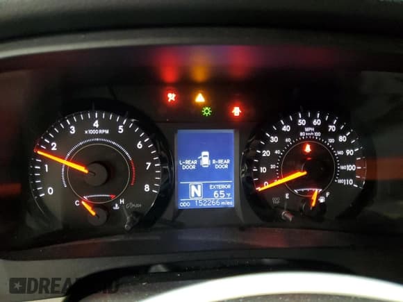 ✅ 2016 Toyota Sienna LE AAS • VIN: 5TDKK3DC9GS759584 • Lot: 62412365. Listed on Copart with 152,266 mi. Free auction sales archive from the USA and detailed vehicle history report at DreamBid. Image 9.