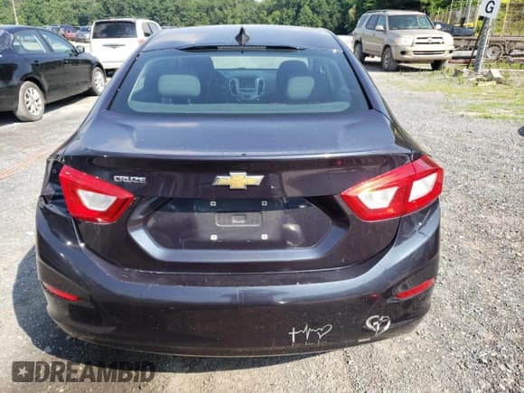 ✅ 2016 Chevrolet Cruze LS • VIN: 1G1BC5SM0G7231259 • Lot: 61467483. Listed on Copart with 81,803 mi. Free auction sales archive from the USA and detailed vehicle history report at DreamBid. Image 6.