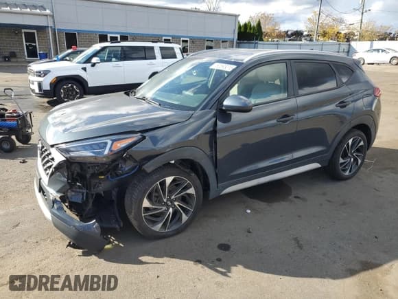 ✅ 2020 Hyundai Tucson Sport • VIN: KM8J3CAL0LU207079 • Lot: 82693015. Wystawiony na Copart z przebiegiem 51 124 mil. Bezpłatny archiwum sprzedaży aukcyjnych z USA i szczegółowy raport historii pojazdu na DreamBid. Zdjęcie 1.