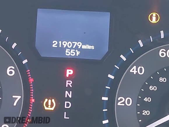 ✅ 2011 Honda Odyssey Touring • VIN: 5FNRL5H9XBB081303 • Lot: 42173562. Listed on IAAI with 219,079 mi. Free auction sales archive from the USA and detailed vehicle history report at DreamBid. Image 15.