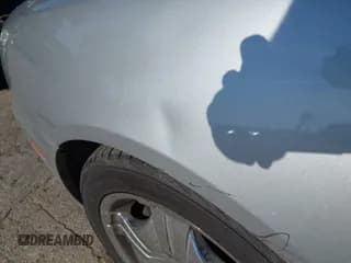 ✅ 2005 Kia Amanti • VIN: KNALD124755062896 • Lot: 43719823. Wystawiony na IAAI z przebiegiem 106 896 mil. Bezpłatny archiwum sprzedaży aukcyjnych z USA i szczegółowy raport historii pojazdu na DreamBid. Zdjęcie 6.