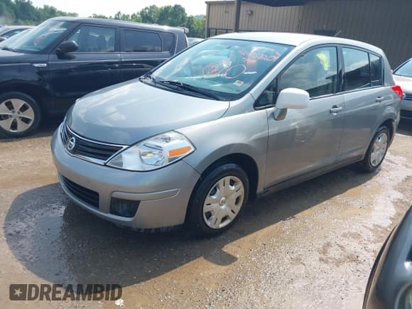 ✅ 2010 Nissan Versa S • VIN: 3N1BC1CP7AL430632 • Lot: 42406220. Listed on IAAI with 237,728 mi. Free auction sales archive from the USA and detailed vehicle history report at DreamBid. Image 2.