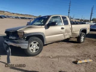 ✅ 2005 Chevrolet Silverado 1500 LS • VIN: 1GCEK19T95E218757 • Лот: 80639204. Опубликован ранее на Copart с пробегом Не указан. Бесплатный доступ к архиву аукционных продаж из США и подробный отчёт об истории автомобиля на DreamBid. Изображение 1.