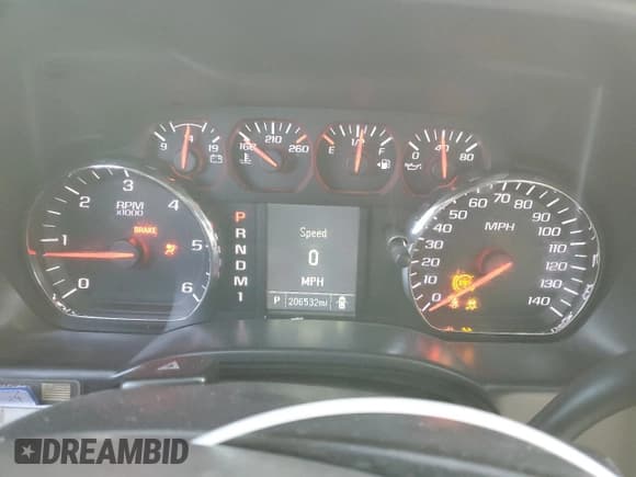 ✅ 2015 Chevrolet Silverado 2500HD Work Truck • VIN: 1GC0CUEG1FZ120723 • Lot: 86566784. Wystawiony na Copart z przebiegiem 206 532 mil. Bezpłatny archiwum sprzedaży aukcyjnych z USA i szczegółowy raport historii pojazdu na DreamBid. Zdjęcie 9.