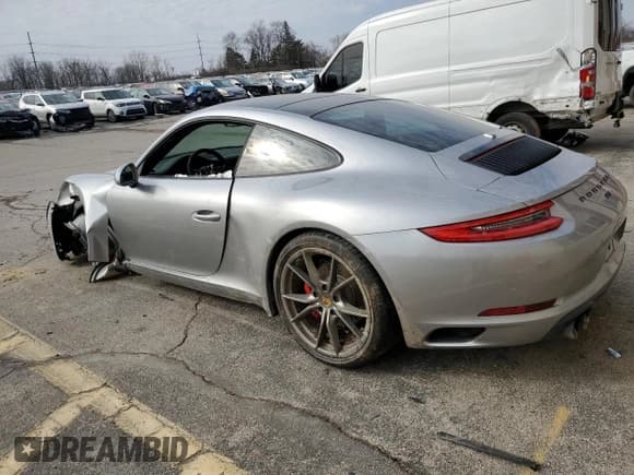 ✅ 2017 Porsche 911 Carrera • VIN: WP0AA2A96HS108424 • Lot: 42880974. Wystawiony na Copart z przebiegiem 26 249 mil. Bezpłatny archiwum sprzedaży aukcyjnych z USA i szczegółowy raport historii pojazdu na DreamBid. Zdjęcie 2.