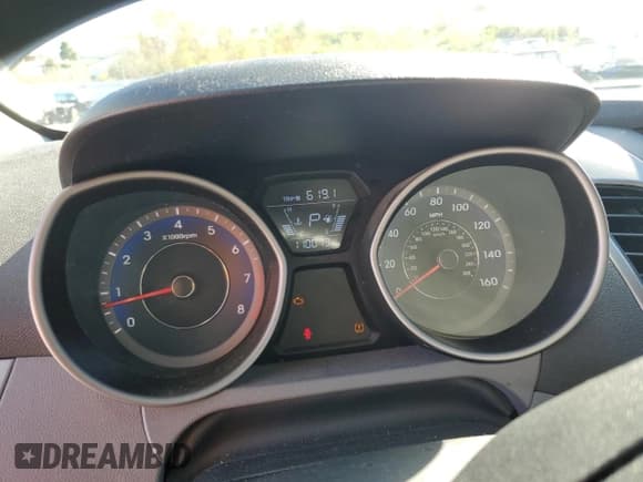 ✅ 2014 Hyundai Elantra SE • VIN: KMHDH4AE8EU031035 • Лот: 87465825. Опубликован ранее на Copart с пробегом 110 013 миль. Бесплатный доступ к архиву аукционных продаж из США и подробный отчёт об истории автомобиля на DreamBid. Изображение 9.