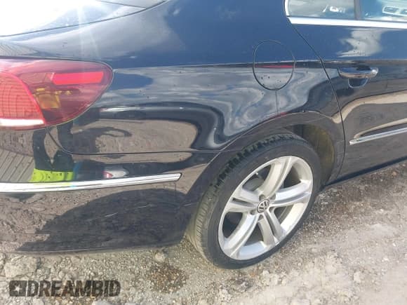 ✅ 2013 Volkswagen CC R-Line • VIN: WVWBP7AN6DE501801 • Lot: 43455679. Listed on IAAI with 122,528 mi. Free auction sales archive from the USA and detailed vehicle history report at DreamBid. Image 6.