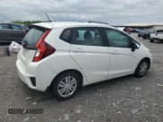 ✅ 2015 Honda Fit LX • VIN: 3HGGK5H55FM779182 • Lot: 56328005. Wystawiony na Copart z przebiegiem 142 042 mil. Bezpłatny archiwum sprzedaży aukcyjnych z USA i szczegółowy raport historii pojazdu na DreamBid. Zdjęcie 3.