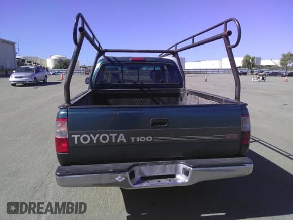 ✅ 1998 Toyota T100 SR5 • VIN: JT4TN14D4W0041404 • Lot: 45799435. Wystawiony na Copart z przebiegiem 340 047 mil. Bezpłatny archiwum sprzedaży aukcyjnych z USA i szczegółowy raport historii pojazdu na DreamBid. Zdjęcie 6.