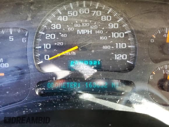 ✅ 2005 Chevrolet Silverado 1500 LT • VIN: 1GCEC19T25Z161808 • Лот: 47435025. Опубликован ранее на Copart с пробегом 163 632 миль. Бесплатный доступ к архиву аукционных продаж из США и подробный отчёт об истории автомобиля на DreamBid. Изображение 9.