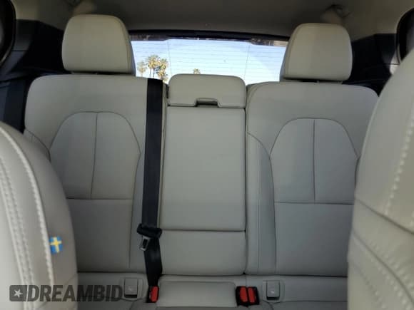 ✅ 2024 Volvo XC40 Ultimate Bright Theme • VIN: YV4L12UF8R2341133 • Lot: 52930115. Listed on Copart with 14,022 mi. Free auction sales archive from the USA and detailed vehicle history report at DreamBid. Image 10.