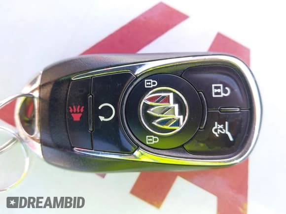 ✅ 2020 Buick Enclave Essence • VIN: 5GAERBKW3LJ259512 • Lot: 43480433. Listed on IAAI with 69,747 mi. Free auction sales archive from the USA and detailed vehicle history report at DreamBid. Image 11.