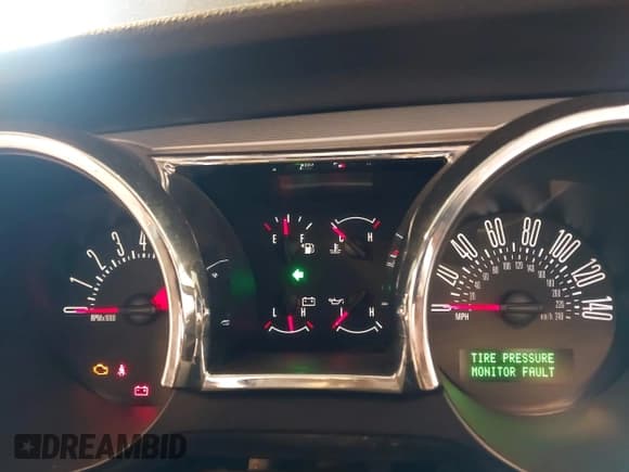 ✅ 2007 Ford Mustang GT Deluxe • VIN: 1ZVHT85HX75358269 • Lot: 43349509. Listed on IAAI with 93,128 mi. Free auction sales archive from the USA and detailed vehicle history report at DreamBid. Image 7.