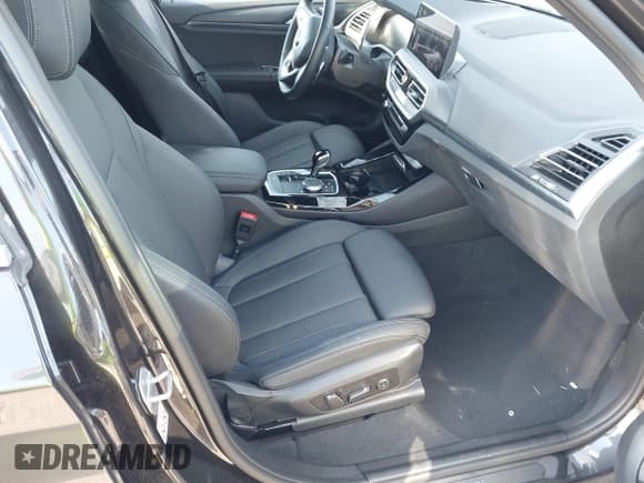 ✅ 2024 BMW X3 sDrive30i • VIN: WBX47DP05RN309735 • Lot: 43176840. Listed on IAAI with 10,302 mi. Free auction sales archive from the USA and detailed vehicle history report at DreamBid. Image 5.